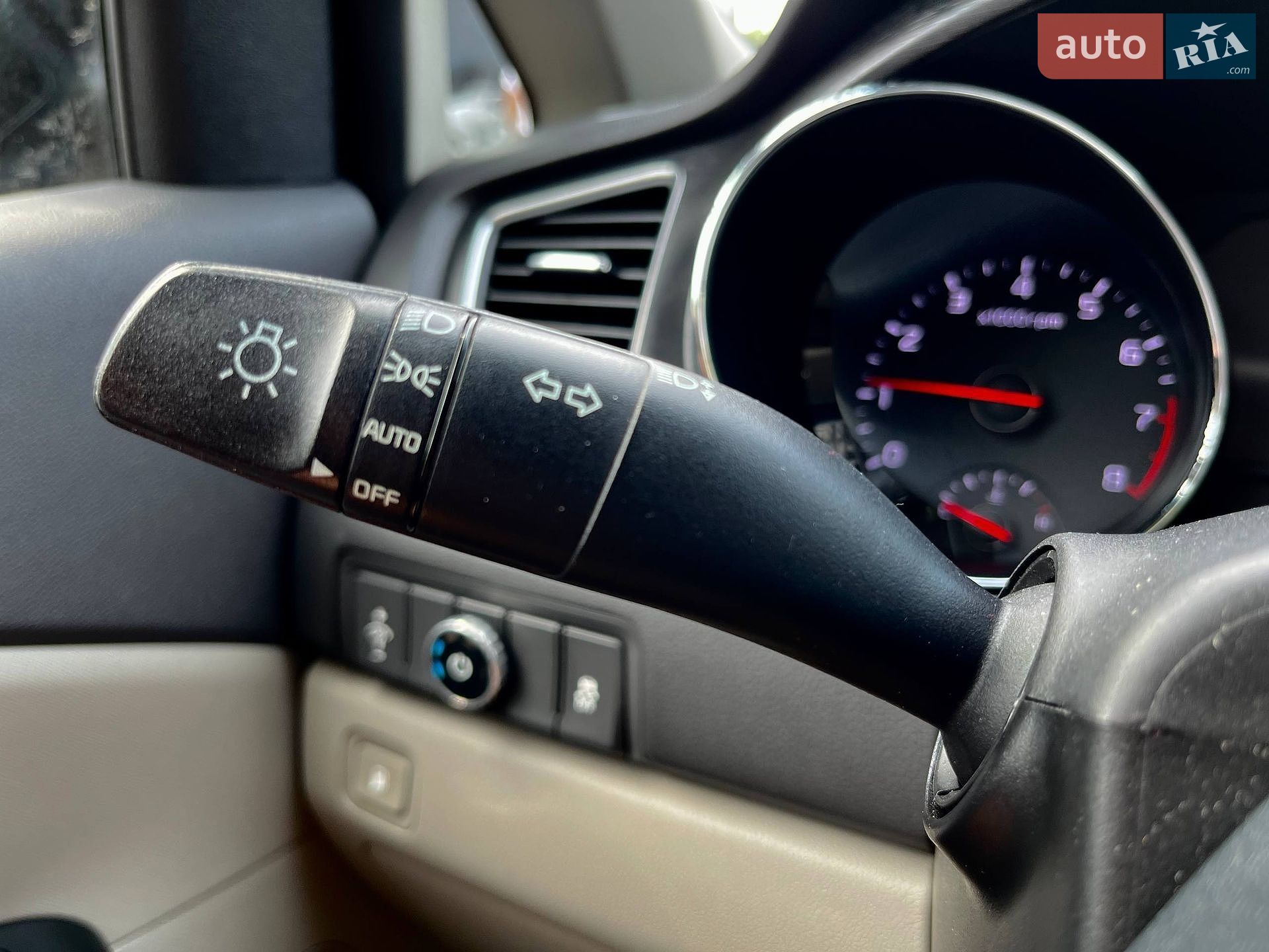 Kia Sedona 2016 VIN KNDMB5C13G6205770 фото оголошення 20 з 34