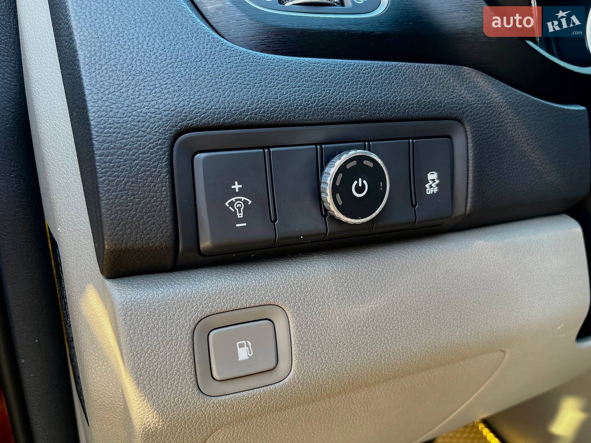 Kia Sedona 2016 VIN KNDMB5C13G6205770 фото оголошення 29 з 34