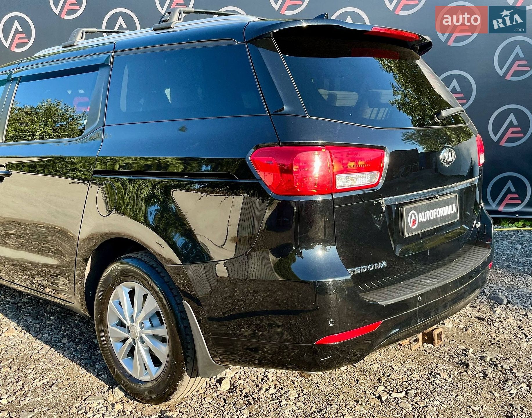 Kia Sedona 2016 VIN KNDMB5C13G6205770 фото оголошення 11 з 34