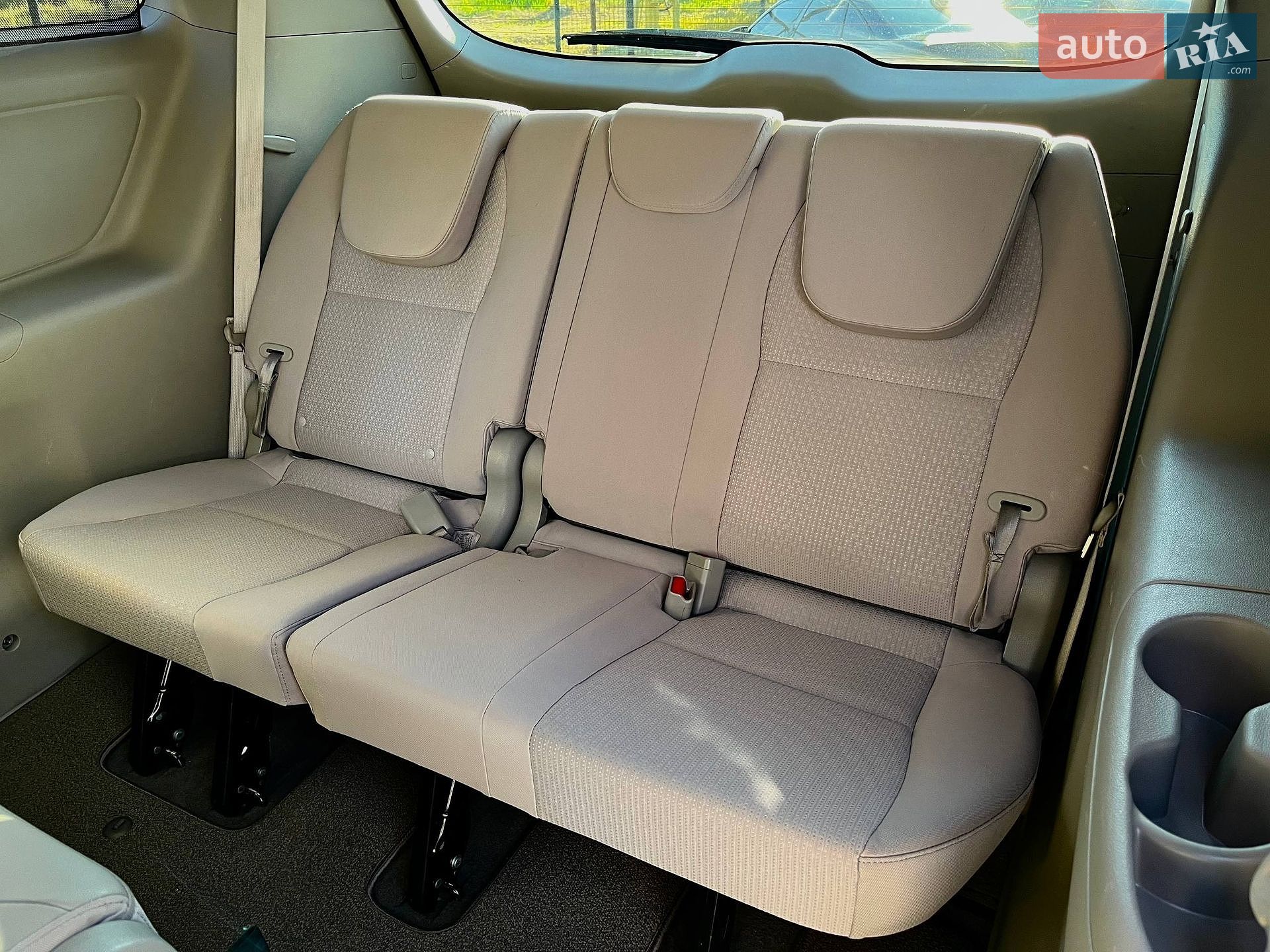Kia Sedona 2016 VIN KNDMB5C13G6205770 фото оголошення 15 з 34