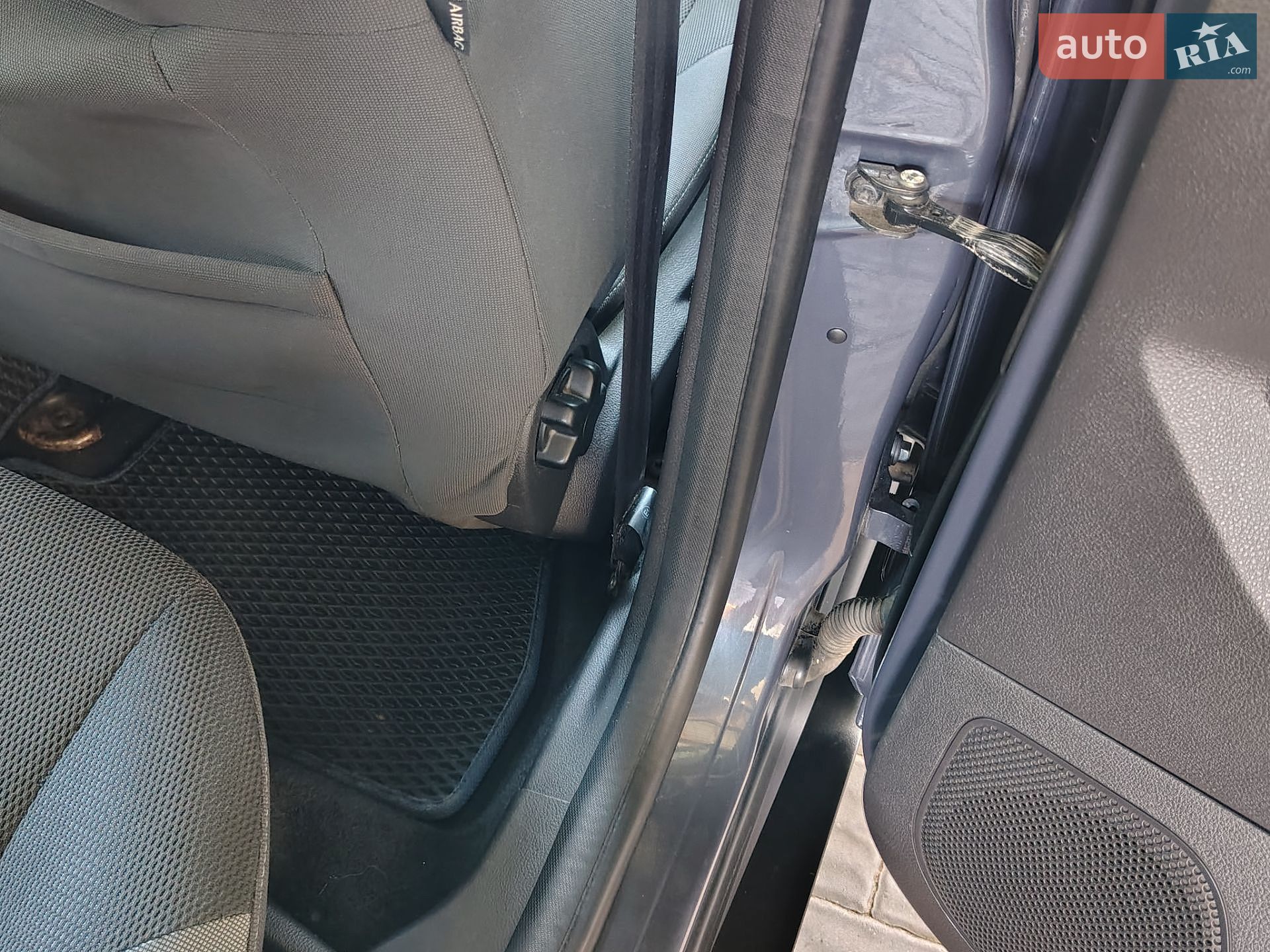 Ford Focus 2011 VIN WF0LXXGCBLBE66697 фото оголошення 45 з 65