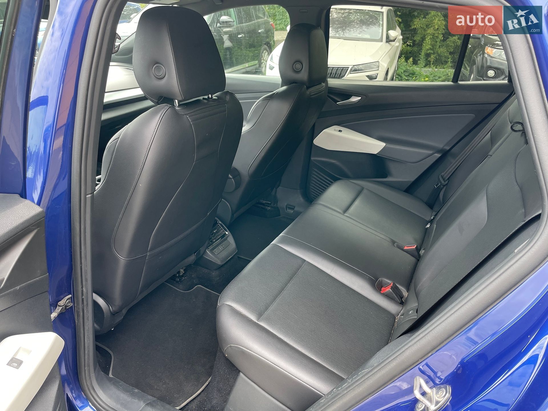 Volkswagen ID.4 2021 VIN WVGDMPE22MP022437 фото оголошення 6 з 13