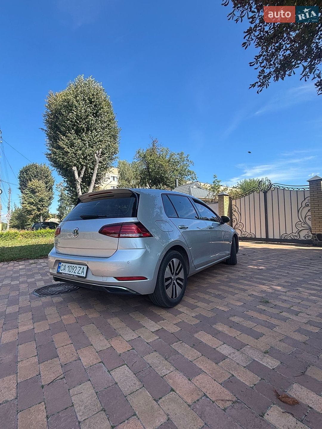 Volkswagen e-Golf 2019 VIN WVWZZZAUZK8910424 фото оголошення 6 з 17