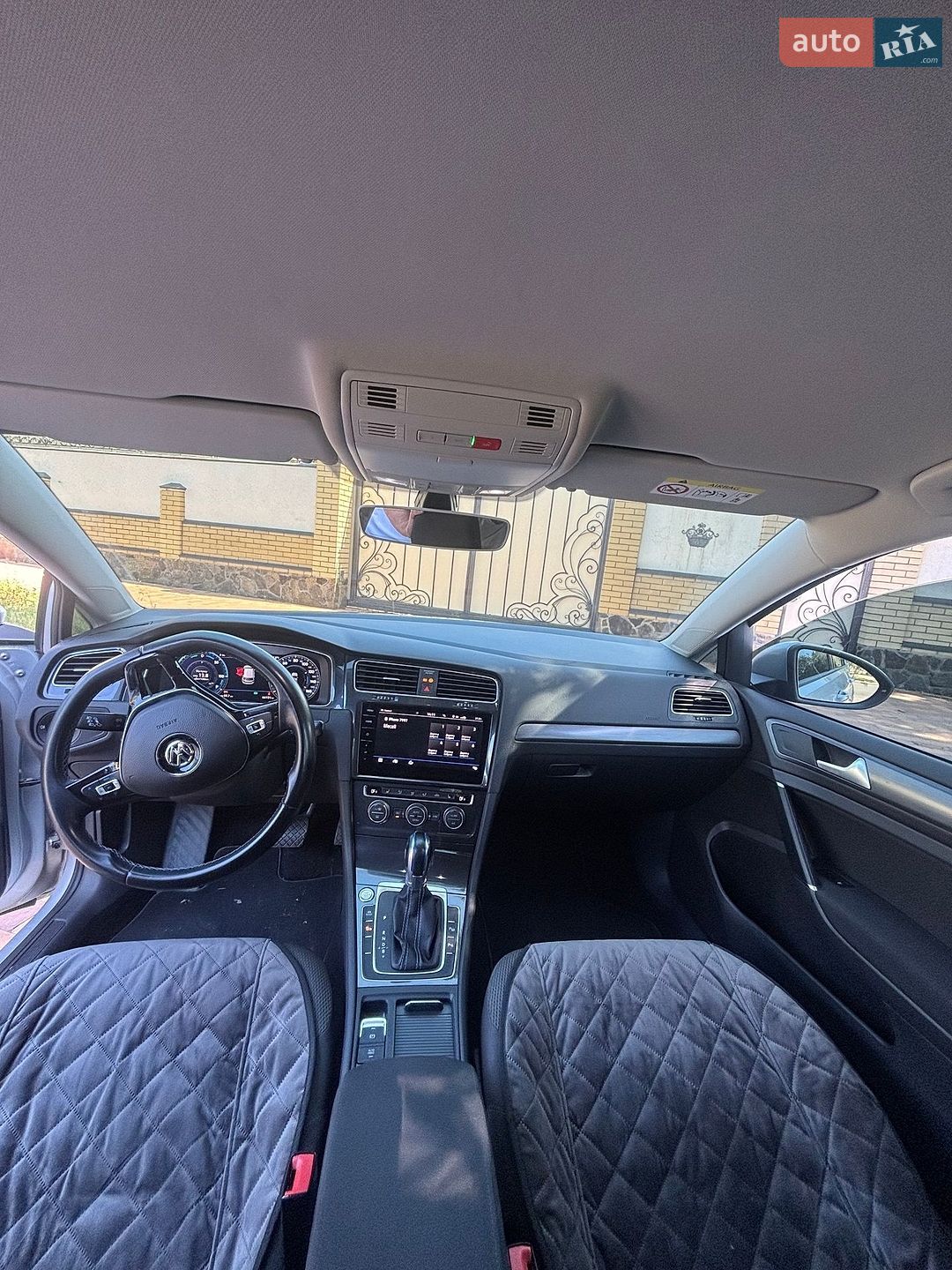 Volkswagen e-Golf 2019 VIN WVWZZZAUZK8910424 фото оголошення 14 з 17
