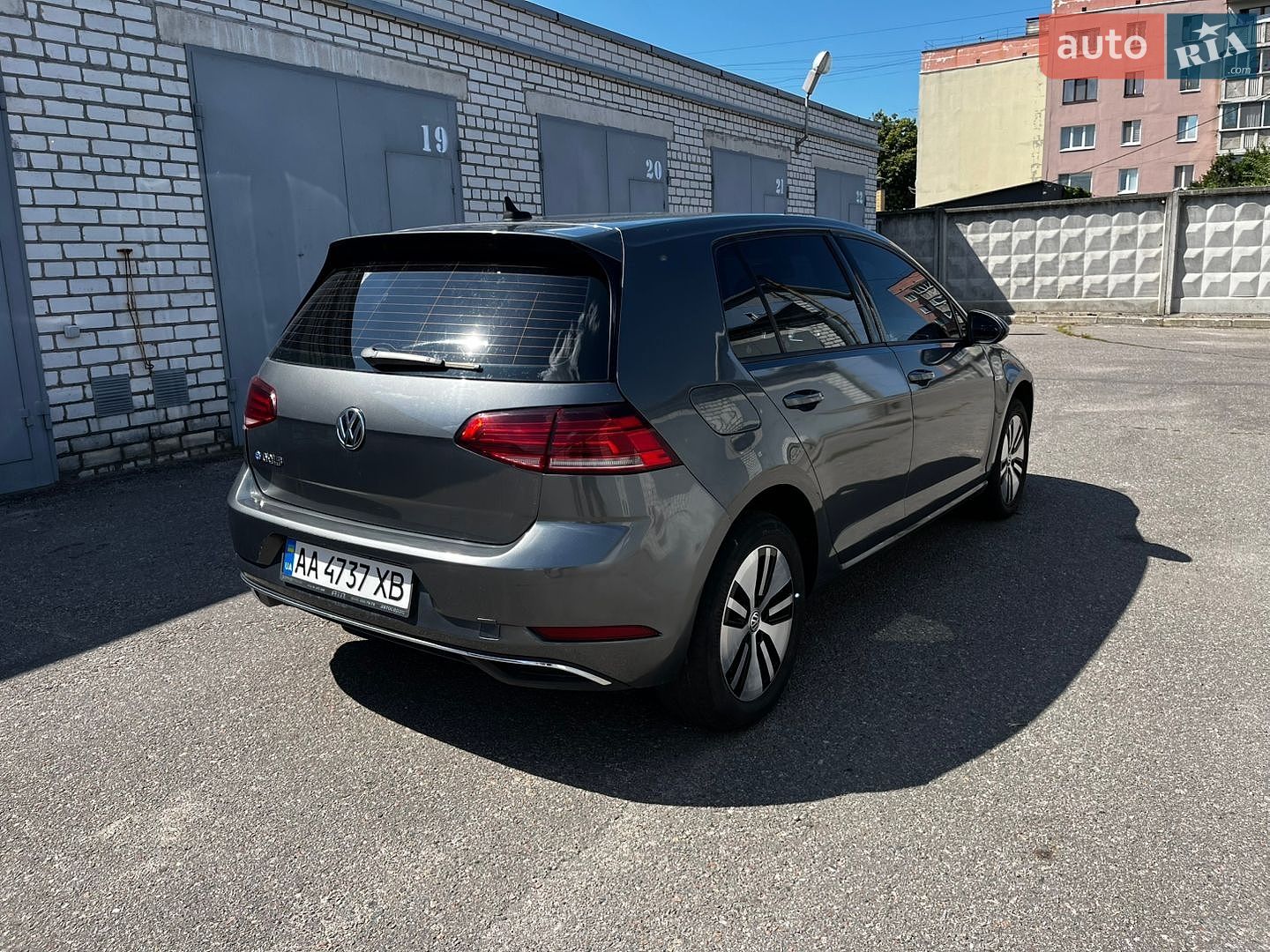 Volkswagen e-Golf 2018 VIN WVWKR7AU4KW903213 фото оголошення 4 з 10
