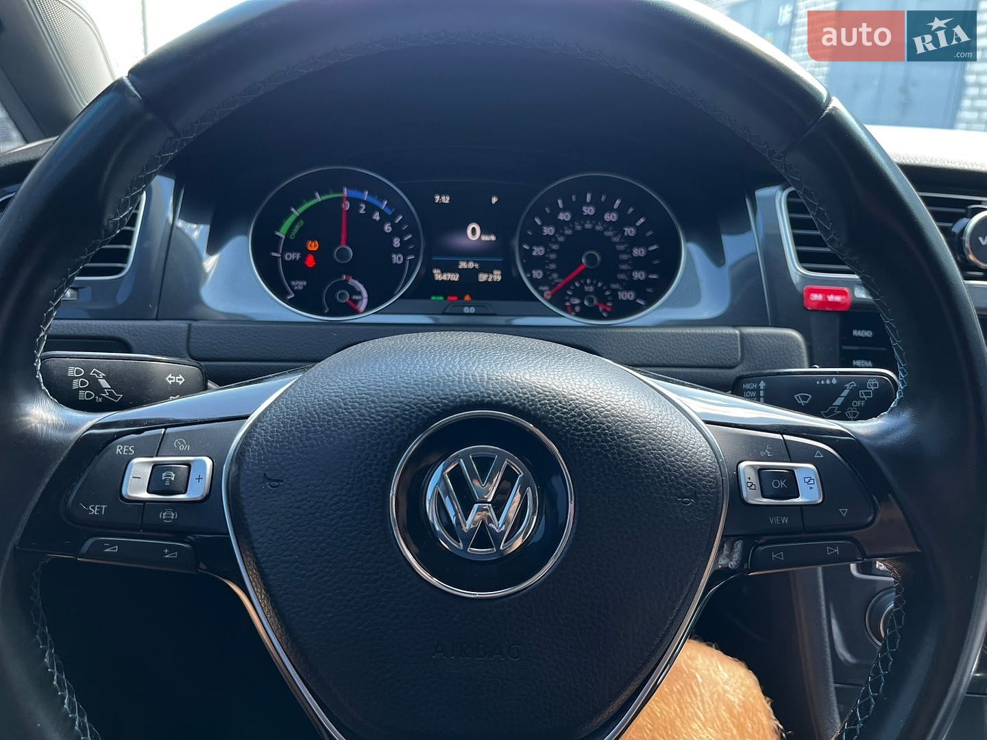 Volkswagen e-Golf 2018 VIN WVWKR7AU4KW903213 фото оголошення 7 з 10