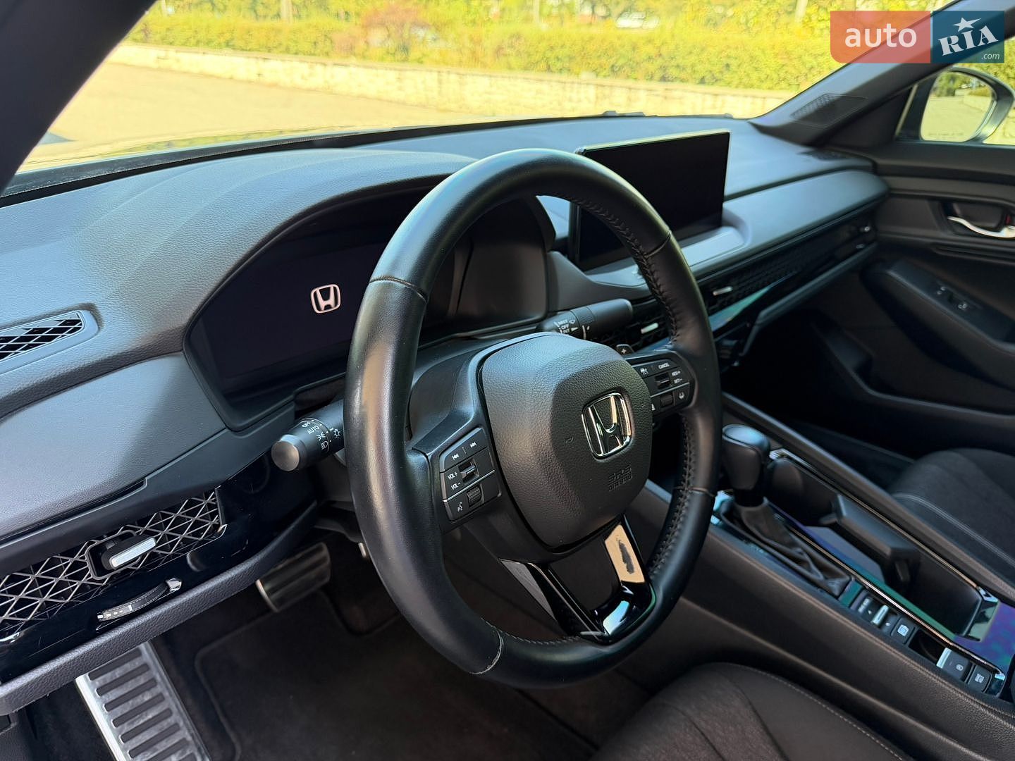 Honda Accord 2023 VIN 1HGCY2F53RA020272 фото оголошення 14 з 26