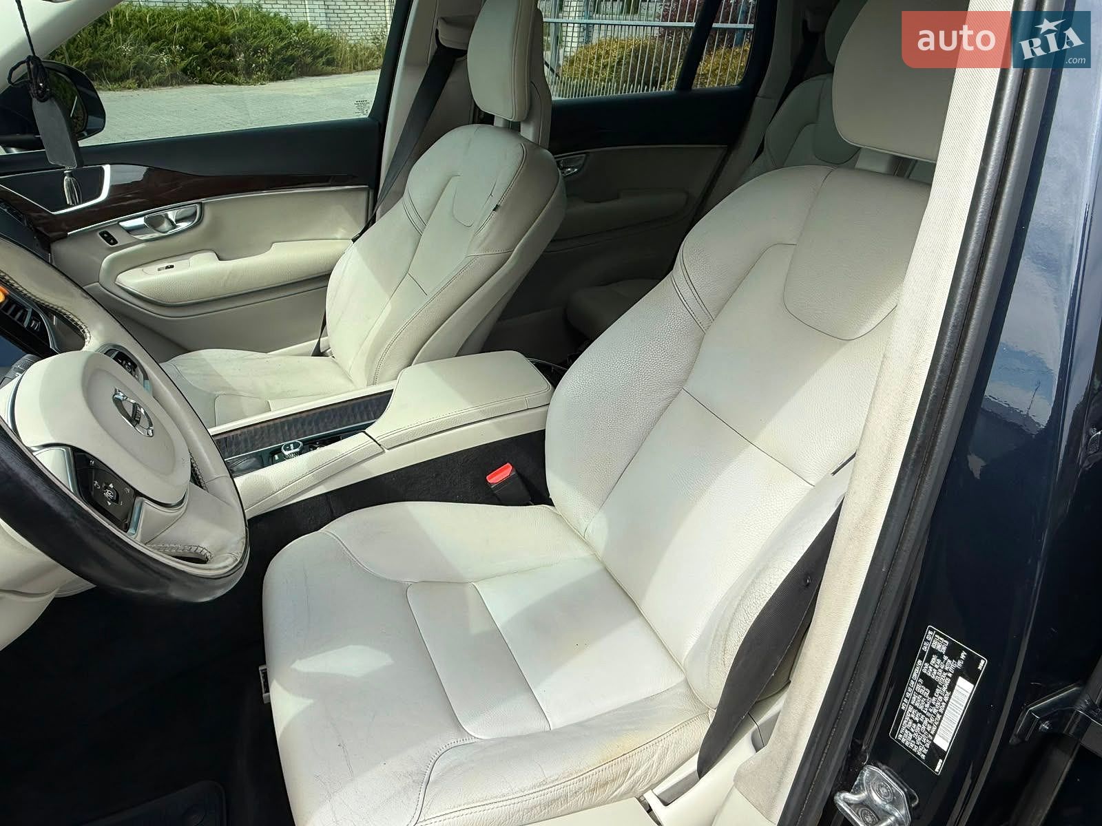 Volvo XC90 2016 VIN YV4A22PKXG1071693 фото оголошення 19 з 27