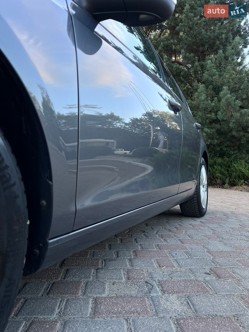 Volkswagen Golf 2009 VIN WVWZZZ1KZ9W400708 фото оголошення 4 з 38