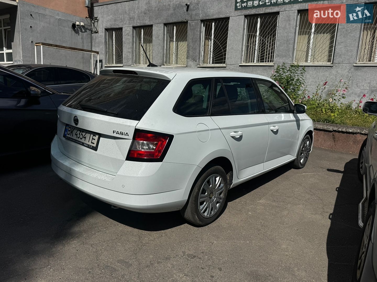 Skoda Fabia 2017 VIN TMBJJ6NJ1JZ106900 фото оголошення 3 з 6