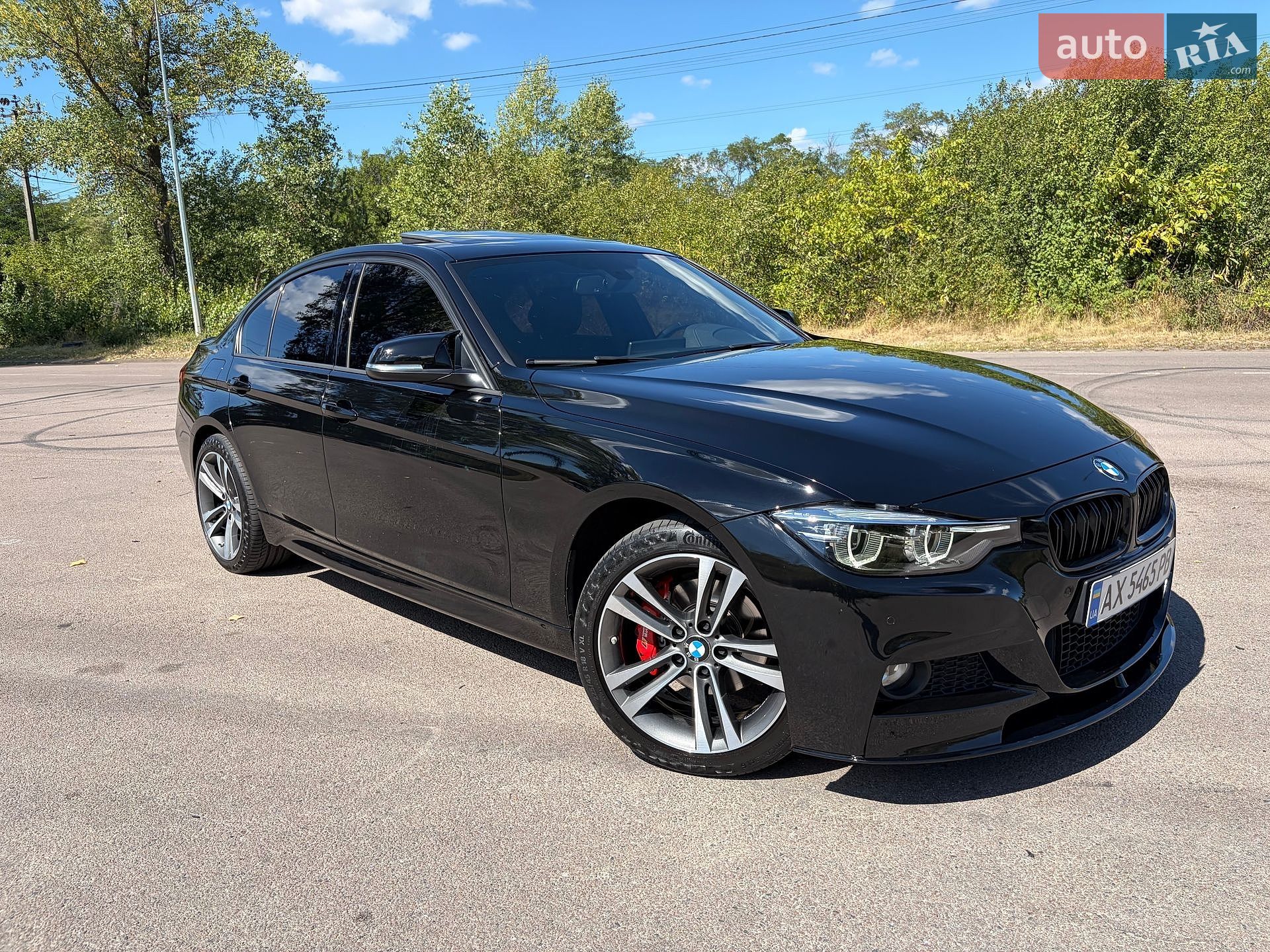 BMW 3 Series 2018 VIN WBA8D9C54JEM31381 фото оголошення 2 з 39