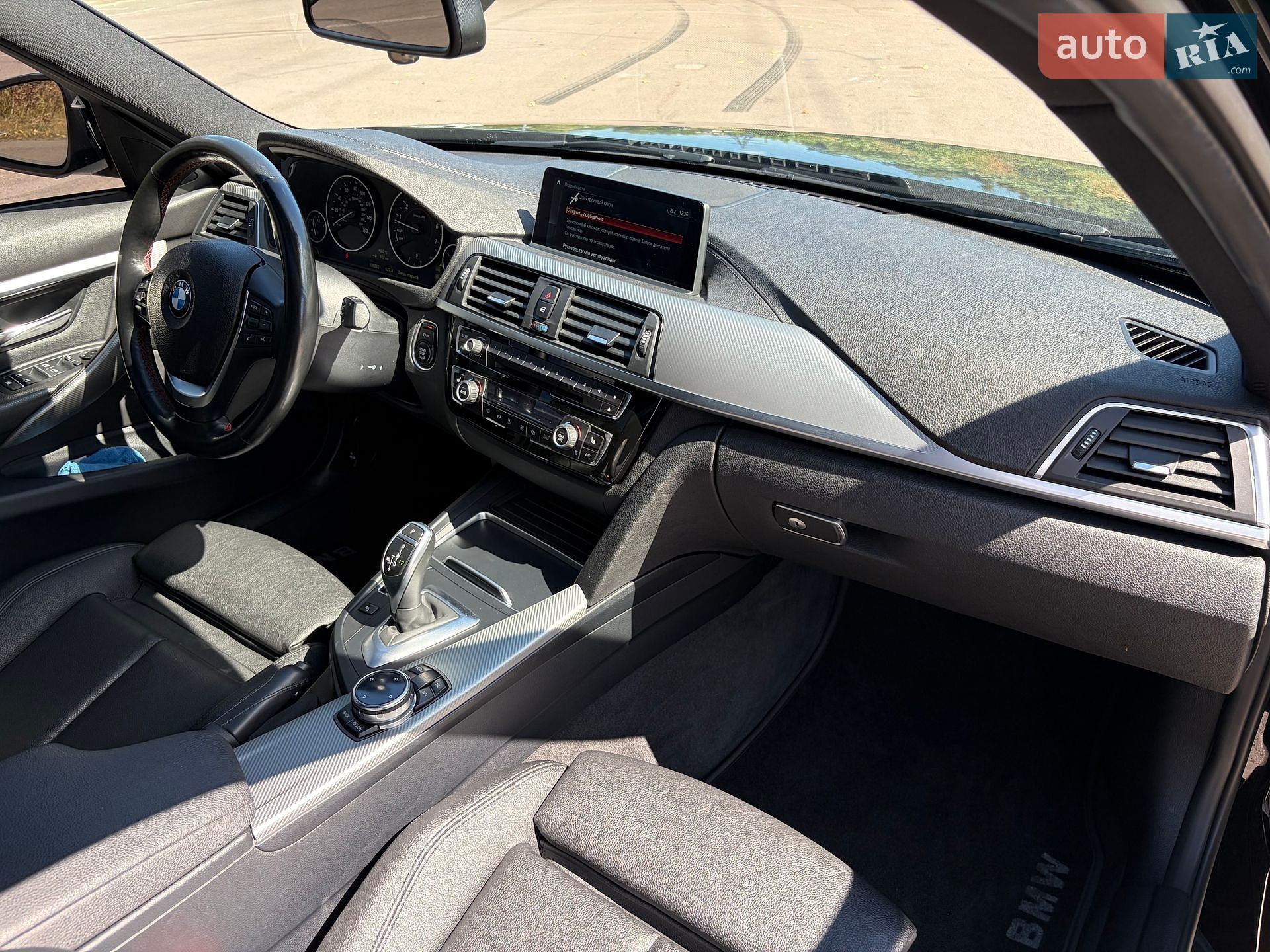 BMW 3 Series 2018 VIN WBA8D9C54JEM31381 фото оголошення 35 з 39