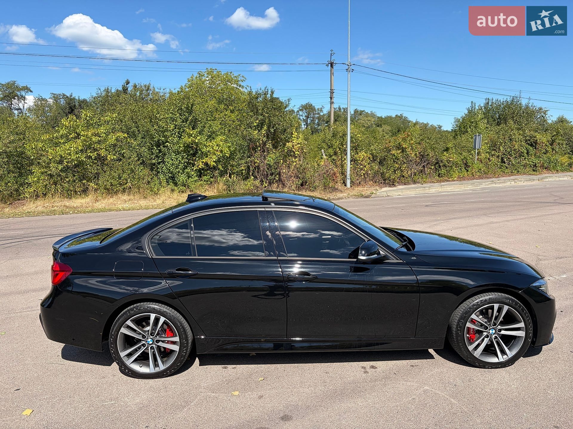BMW 3 Series 2018 VIN WBA8D9C54JEM31381 фото оголошення 18 з 39