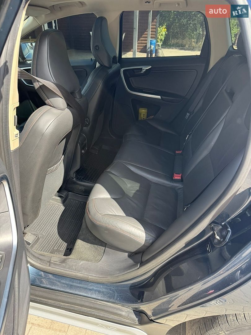 Volvo Xc60 2010 VIN YV1DZ7046A2101655 фото оголошення 13 з 18