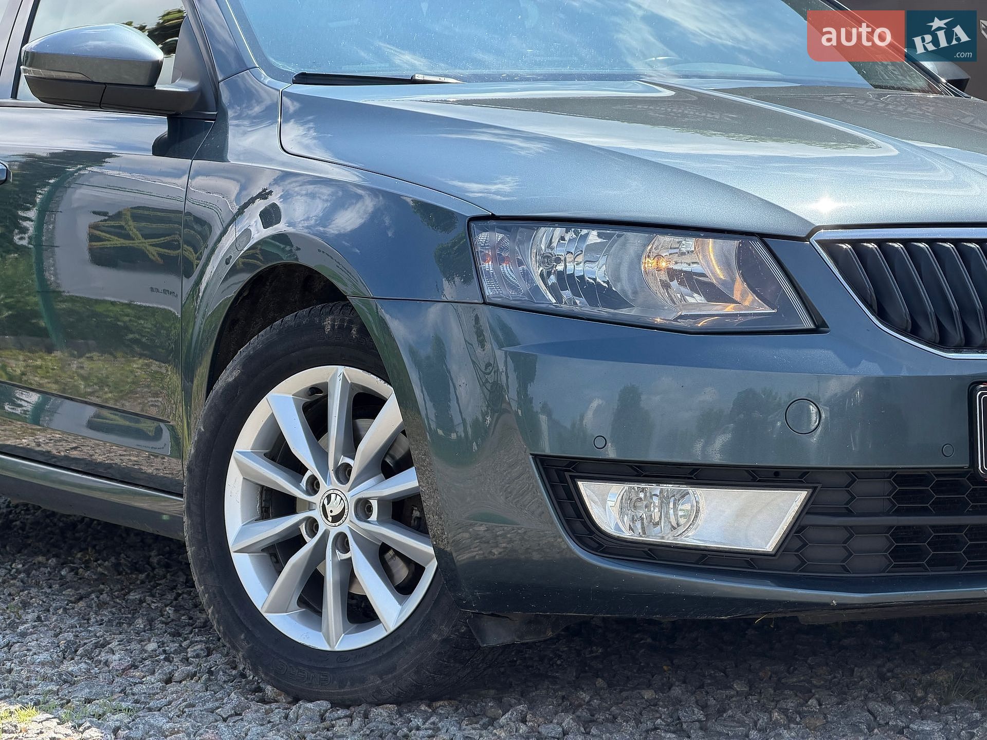 Skoda Octavia 2017 VIN TMBJG7NE8H0158272 фото оголошення 3 з 49