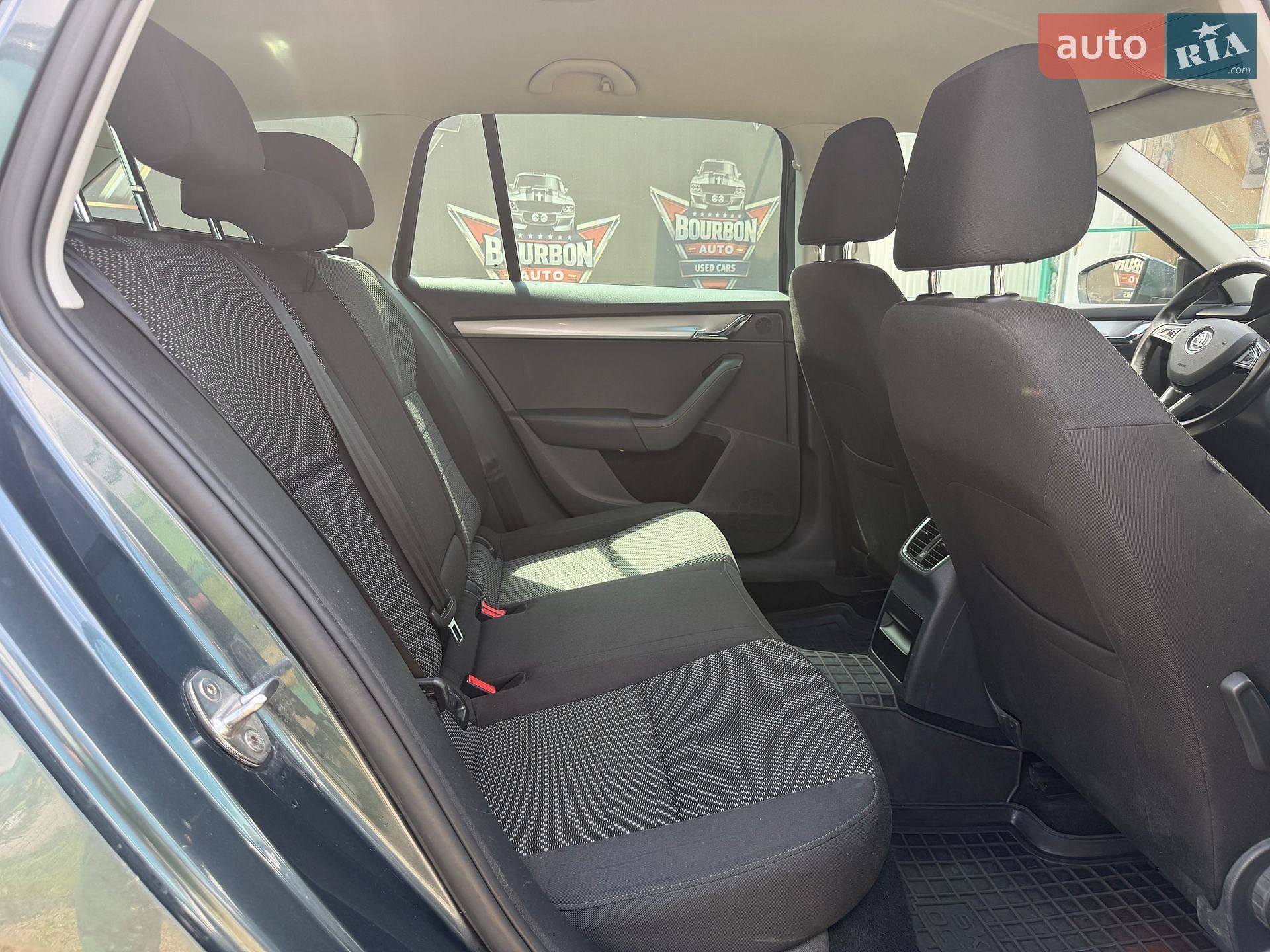 Skoda Octavia 2017 VIN TMBJG7NE8H0158272 фото оголошення 25 з 49