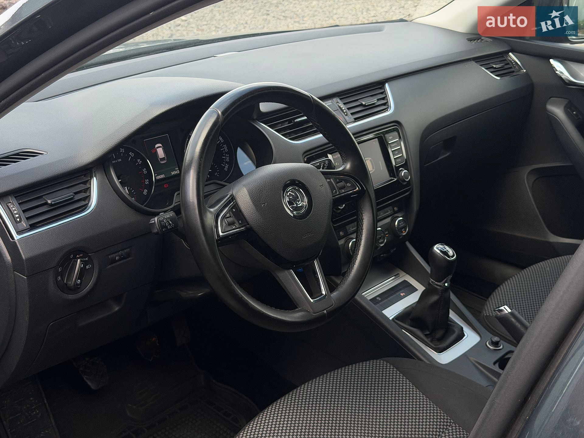 Skoda Octavia 2017 VIN TMBJG7NE8H0158272 фото оголошення 43 з 49