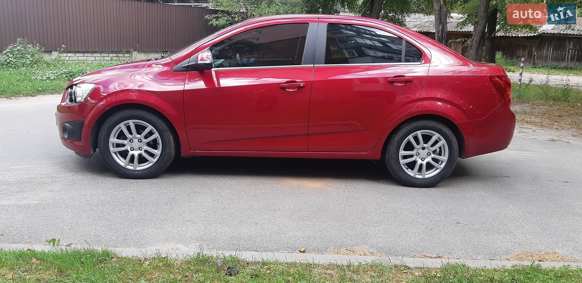 Chevrolet Aveo 2014 VIN Y6DTA69FJEB525329 фото оголошення 2 з 16