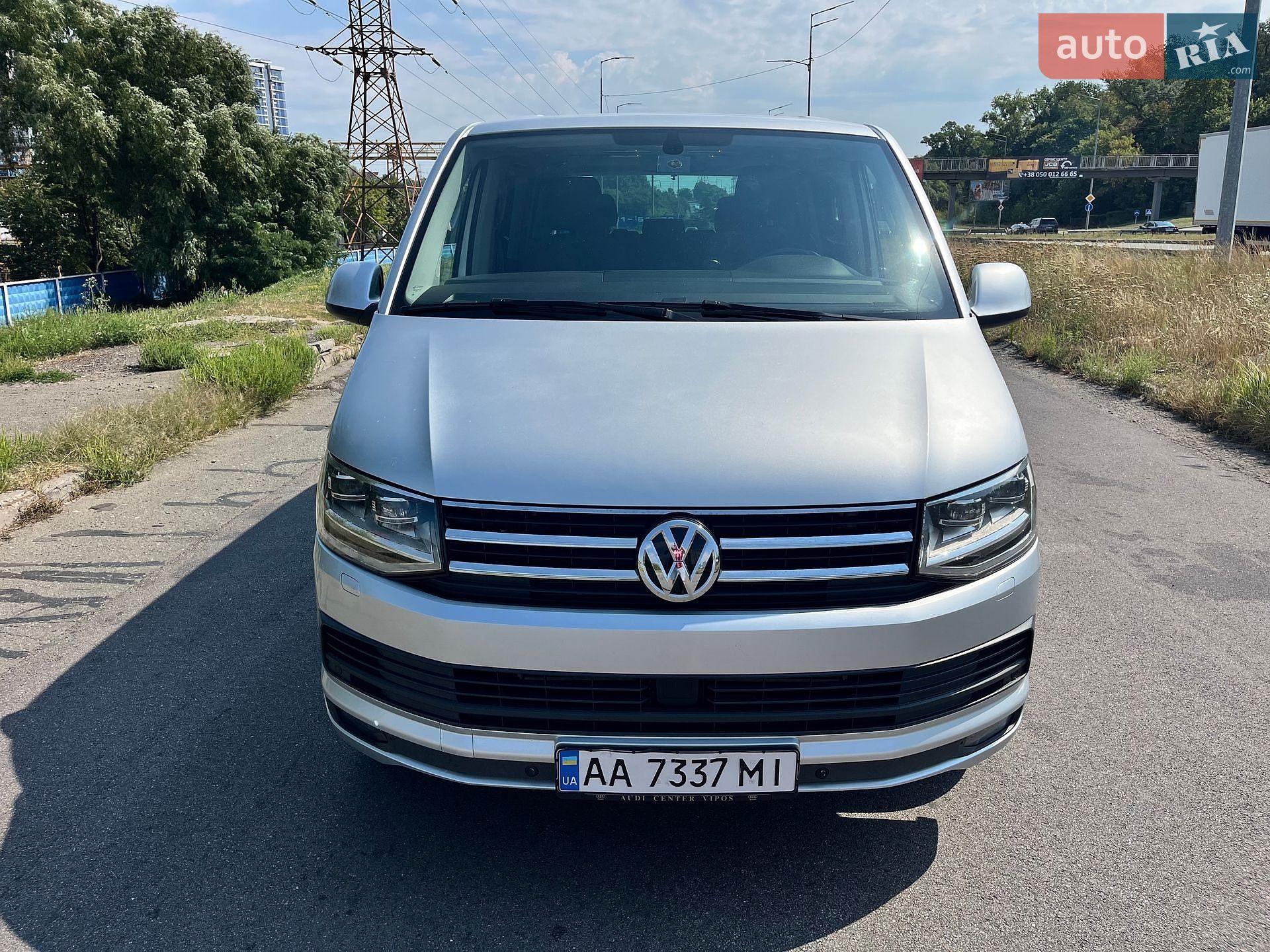 Volkswagen Multivan 2015 VIN WV2ZZZ7HZGH040486 фото оголошення 2 з 43