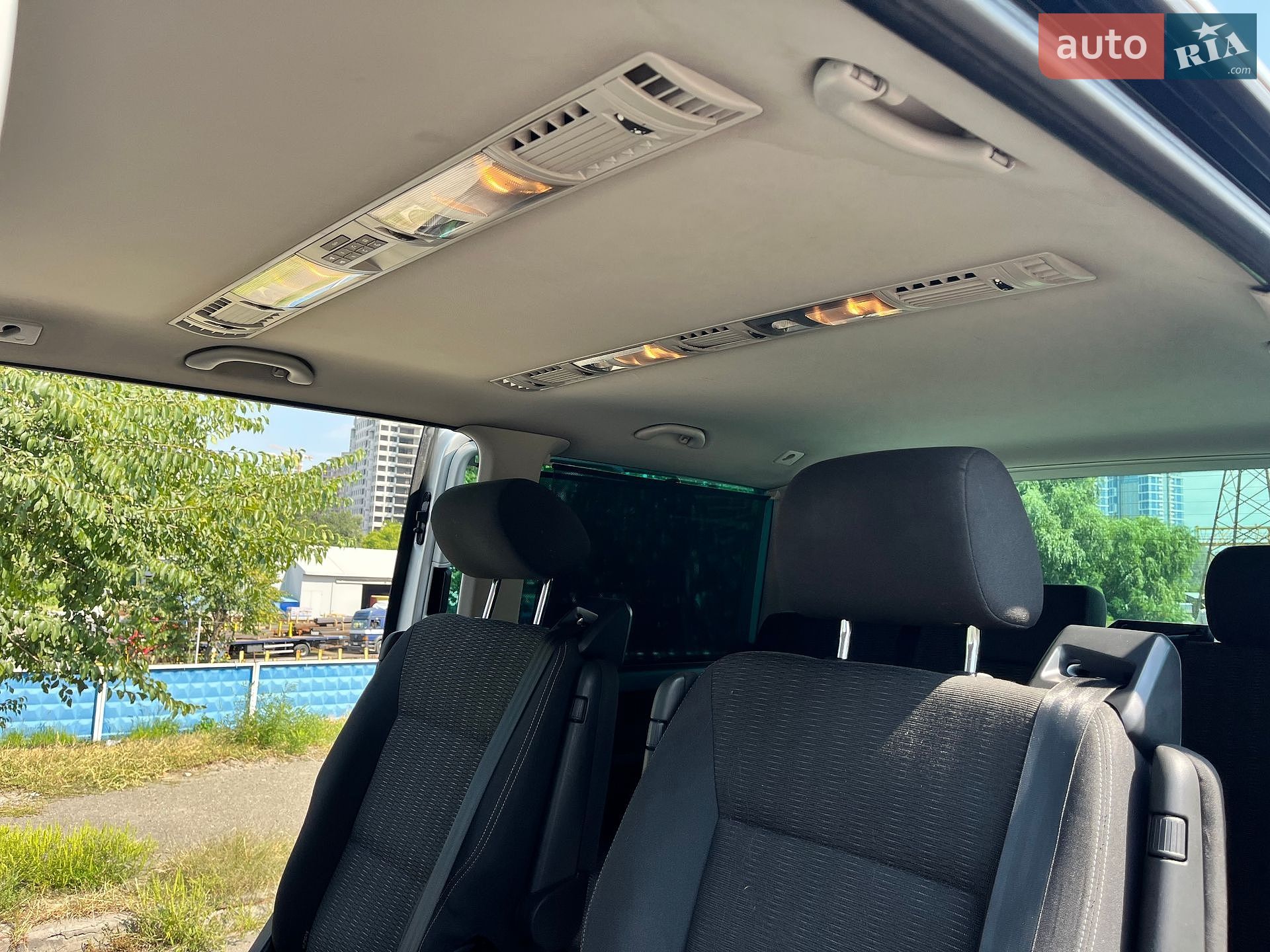 Volkswagen Multivan 2015 VIN WV2ZZZ7HZGH040486 фото оголошення 24 з 43