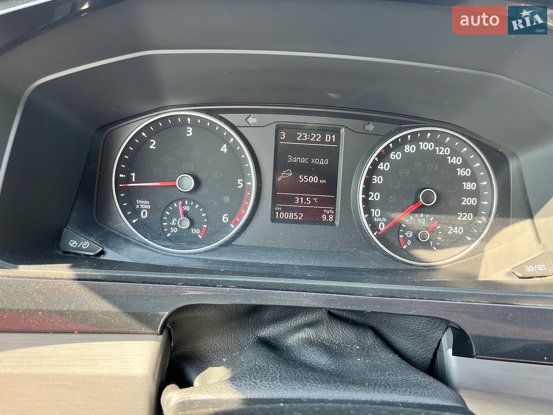 Volkswagen Multivan 2015 VIN WV2ZZZ7HZGH040486 фото оголошення 36 з 43