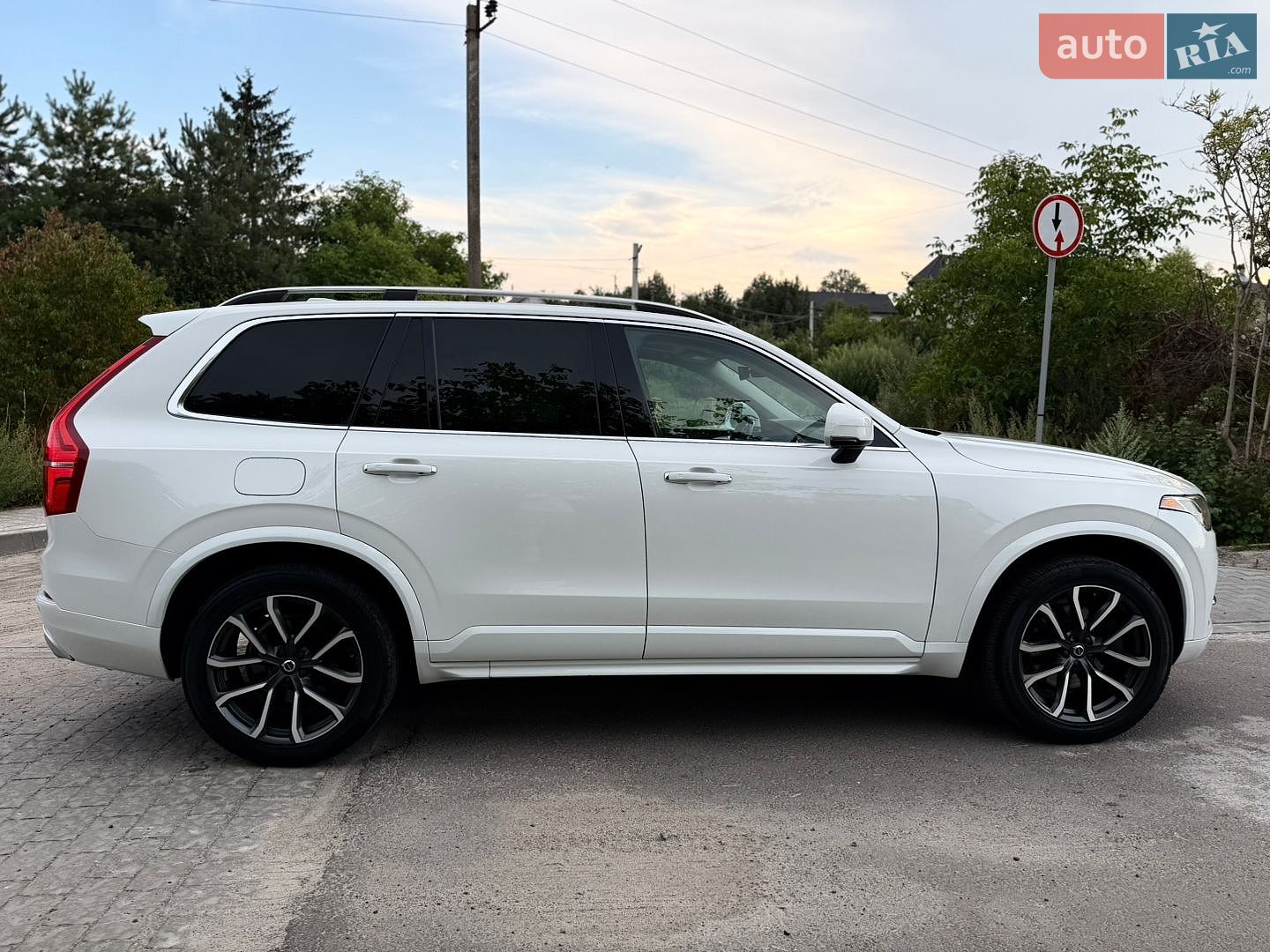 Volvo XC90 2015 VIN YV4A22PK9G1029404 фото оголошення 4 з 10