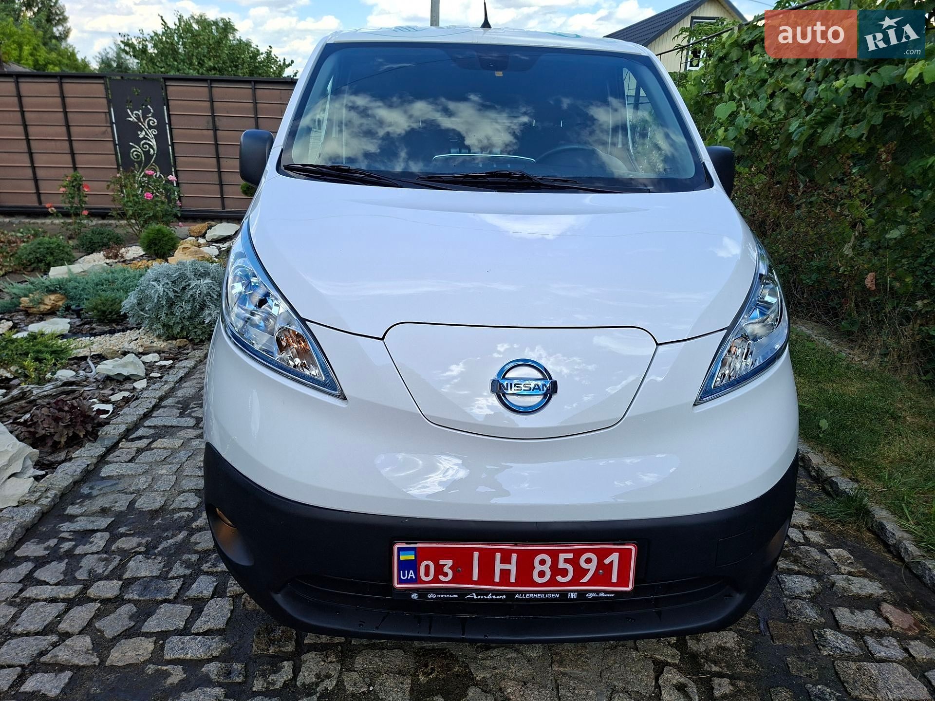 Nissan e-NV200 2019 VIN YSKHAAME0U0607596 фото оголошення 2 з 32