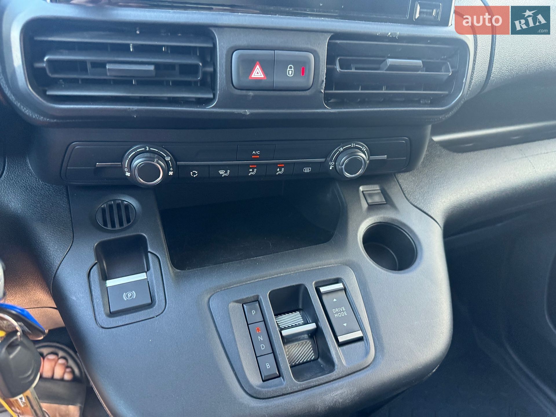 Citroen e-Berlingo 2022 VIN VR7EAZKXZNJ632935 фото оголошення 16 з 27
