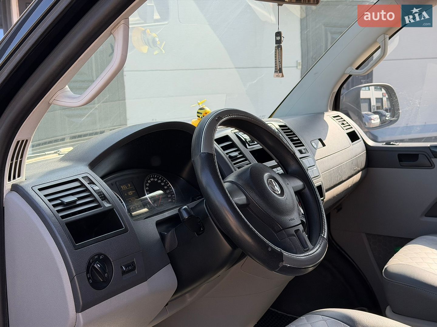 Volkswagen Transporter 2013 VIN WV1ZZZ7HZEH037097 фото оголошення 9 з 28