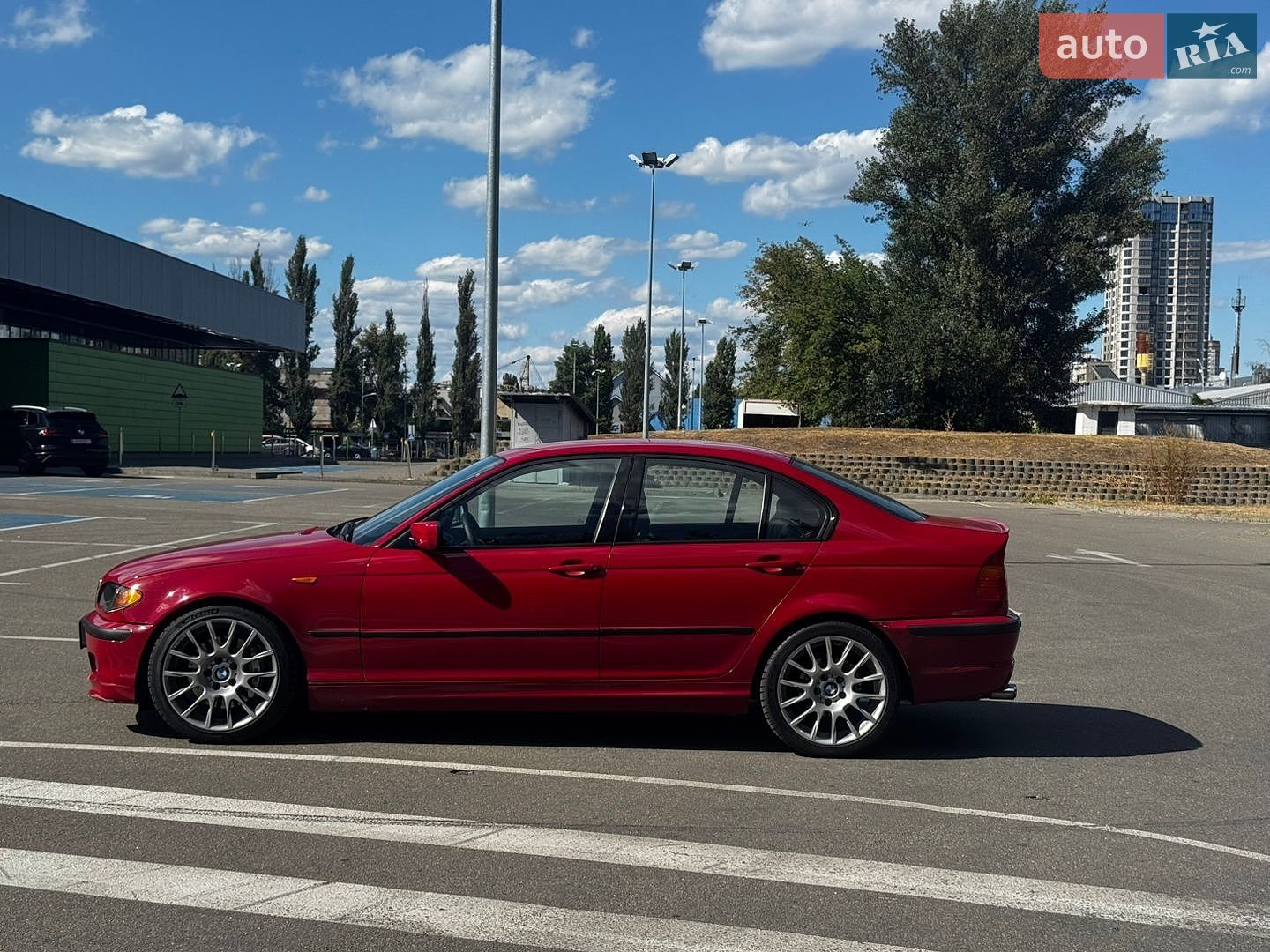 BMW 3 Series 2004 VIN WBAEV11070KK77600 фото оголошення 3 з 8
