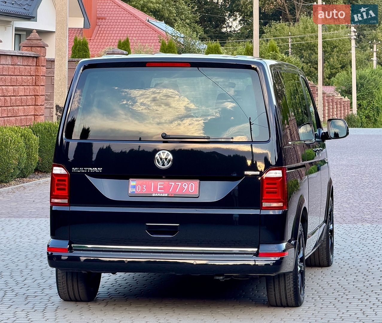 Volkswagen Multivan 2018 VIN WV2ZZZ7HZJH130830 фото оголошення 27 з 130