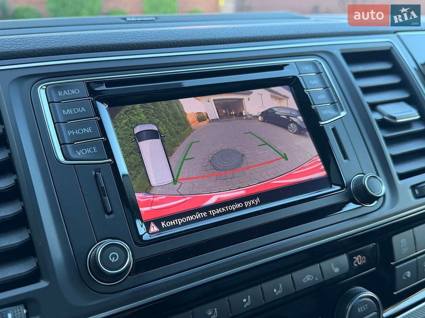 Volkswagen Multivan 2018 VIN WV2ZZZ7HZJH130830 фото оголошення 42 з 130