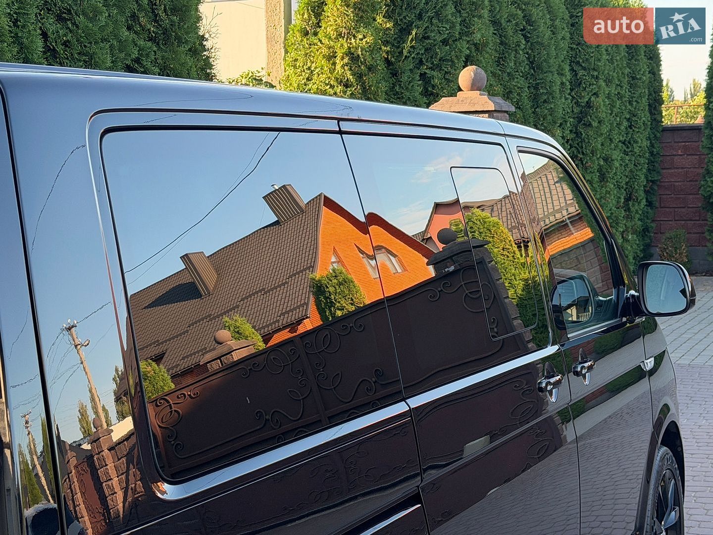 Volkswagen Multivan 2018 VIN WV2ZZZ7HZJH130830 фото оголошення 17 з 130