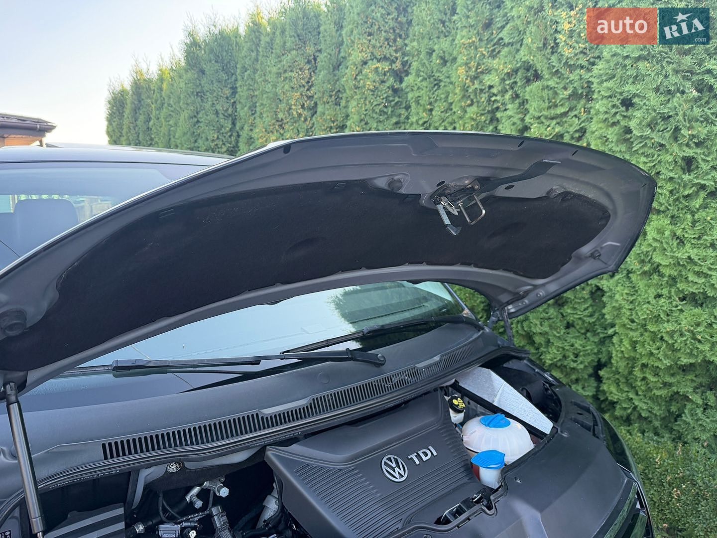 Volkswagen Multivan 2018 VIN WV2ZZZ7HZJH130830 фото оголошення 60 з 130