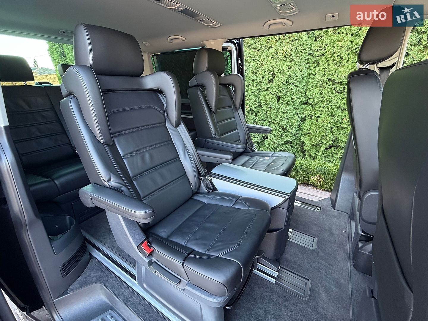 Volkswagen Multivan 2018 VIN WV2ZZZ7HZJH130830 фото оголошення 76 з 130