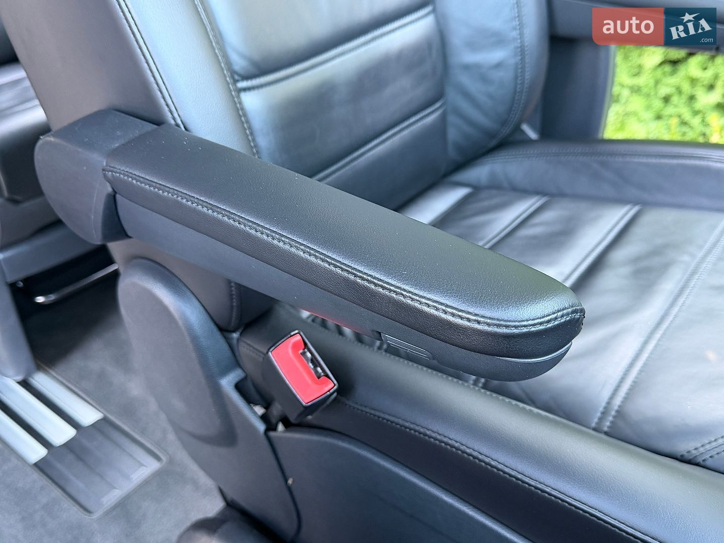 Volkswagen Multivan 2018 VIN WV2ZZZ7HZJH130830 фото оголошення 83 з 130
