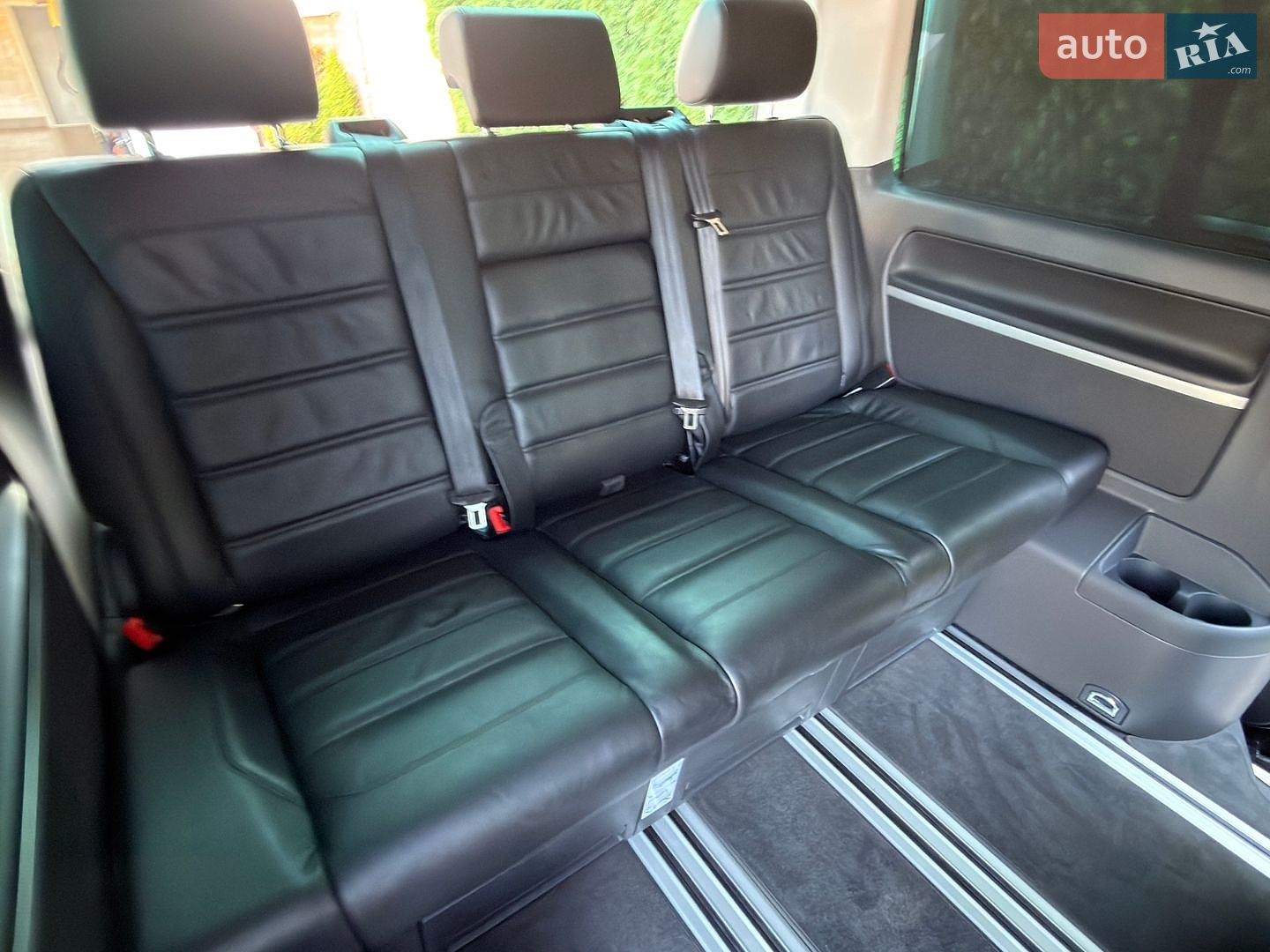 Volkswagen Multivan 2018 VIN WV2ZZZ7HZJH130830 фото оголошення 98 з 130
