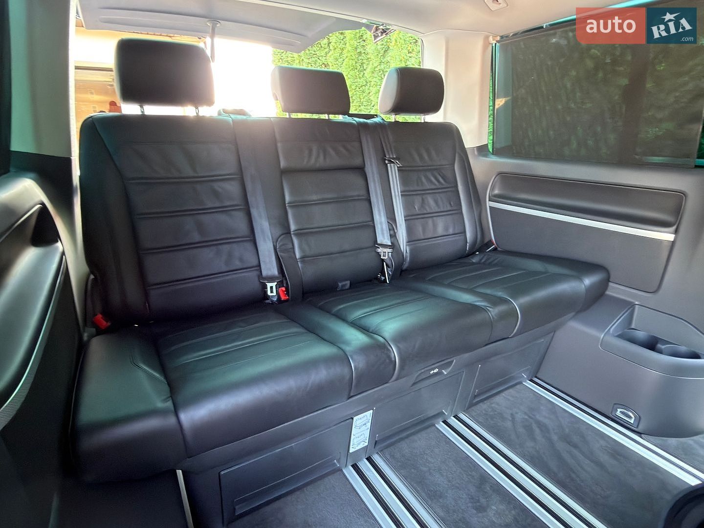 Volkswagen Multivan 2018 VIN WV2ZZZ7HZJH130830 фото оголошення 99 з 130