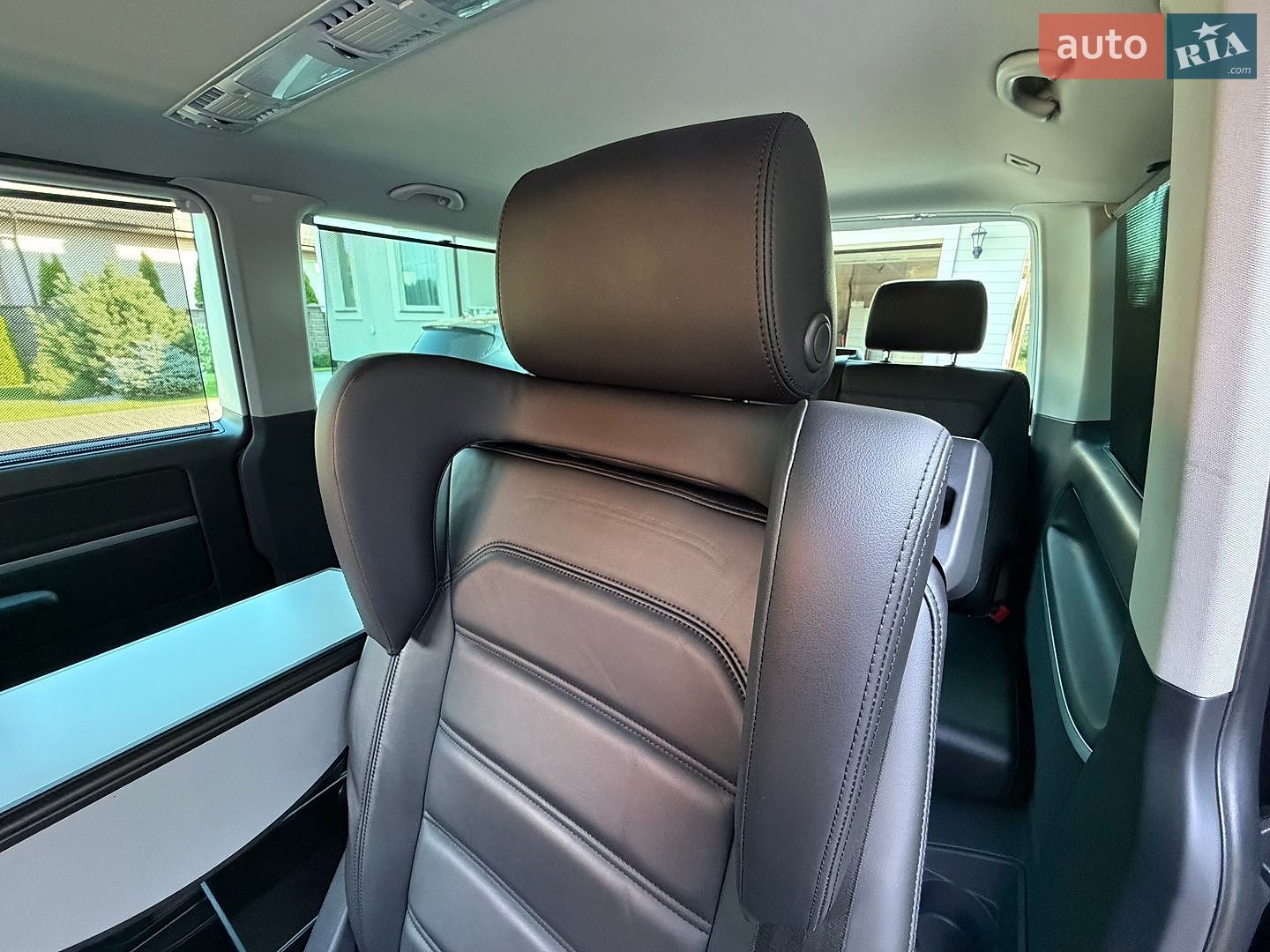 Volkswagen Multivan 2018 VIN WV2ZZZ7HZJH130830 фото оголошення 109 з 130