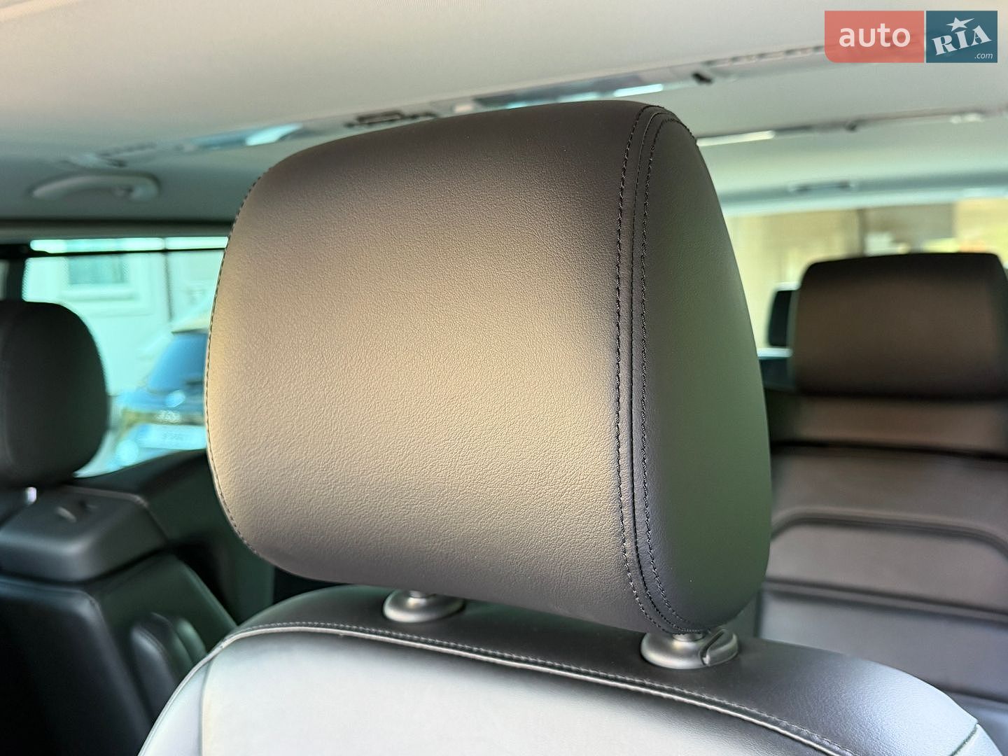 Volkswagen Multivan 2018 VIN WV2ZZZ7HZJH130830 фото оголошення 118 з 130