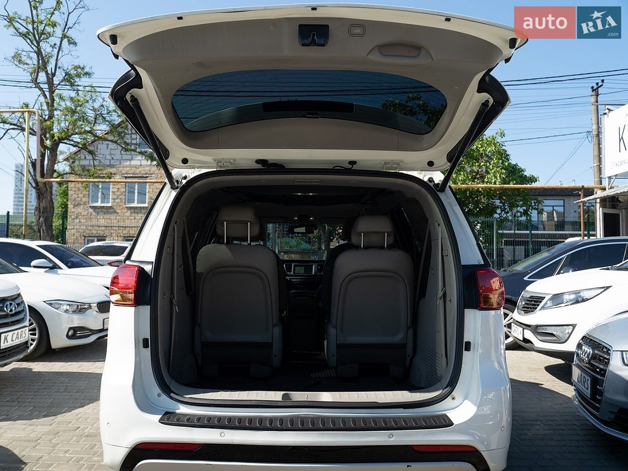 Kia Carnival 2014 VIN KNAME81ABFS039329 фото оголошення 12 з 45