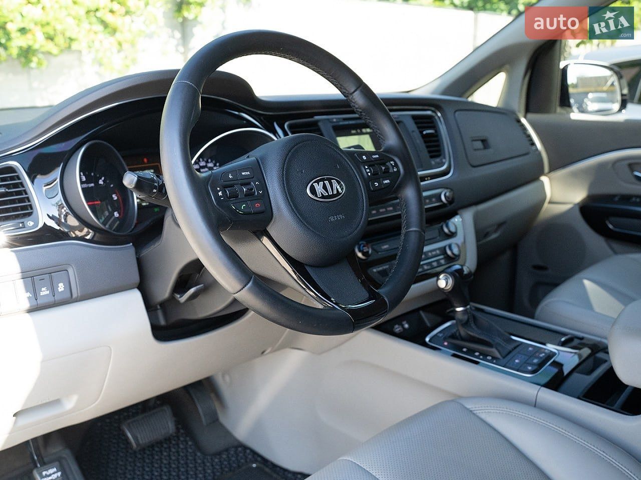 Kia Carnival 2014 VIN KNAME81ABFS039329 фото оголошення 22 з 45