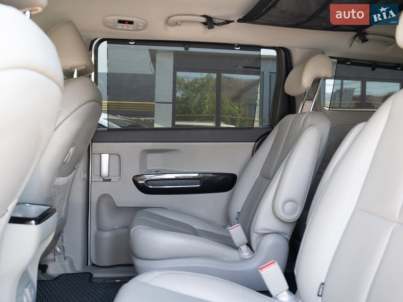 Kia Carnival 2014 VIN KNAME81ABFS039329 фото оголошення 32 з 45
