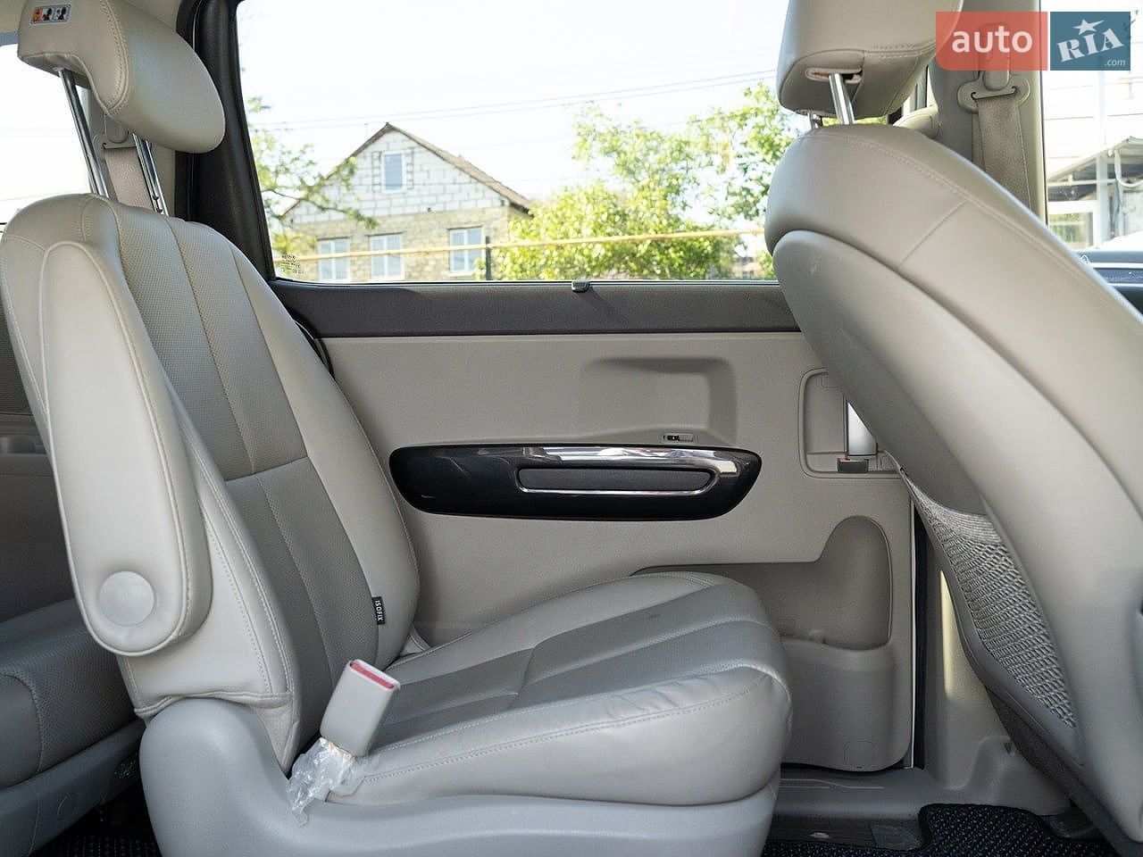 Kia Carnival 2014 VIN KNAME81ABFS039329 фото оголошення 33 з 45