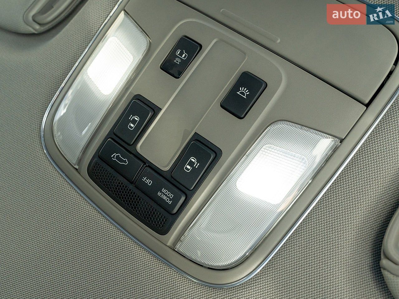 Kia Carnival 2014 VIN KNAME81ABFS039329 фото оголошення 38 з 45