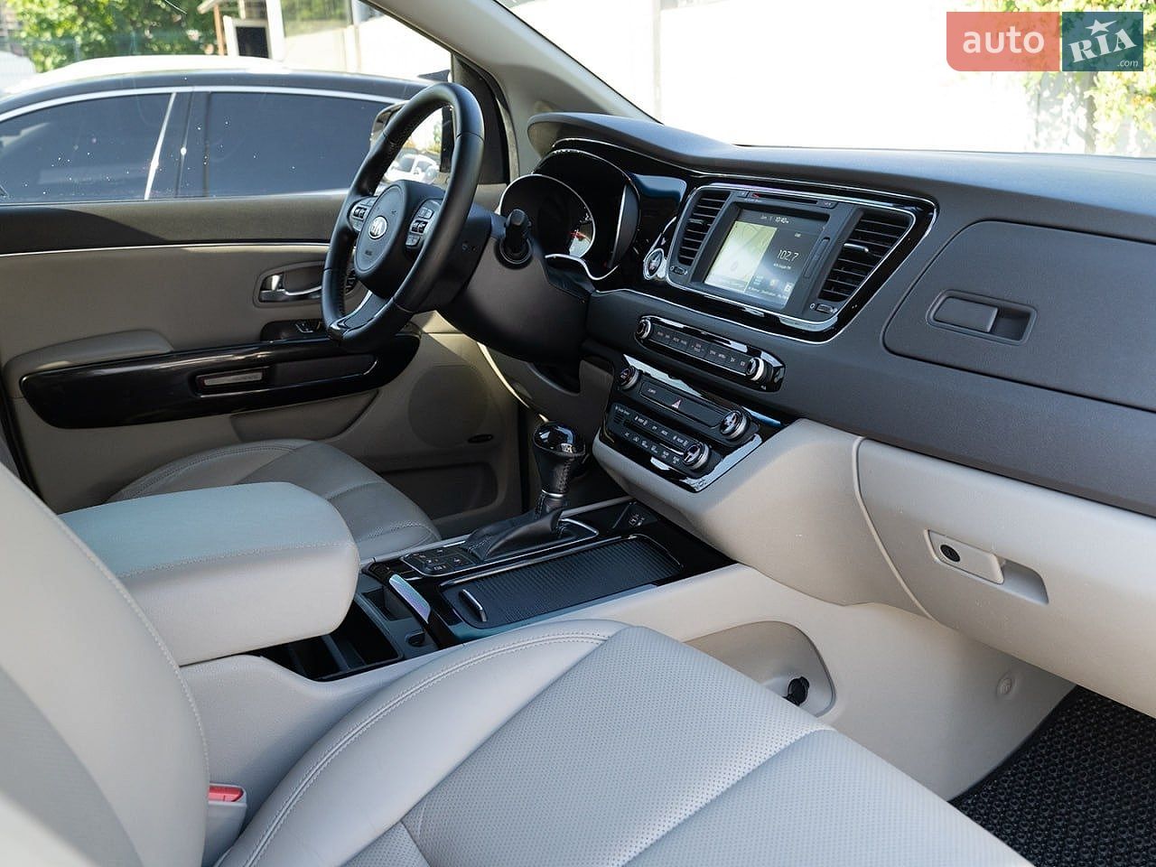 Kia Carnival 2014 VIN KNAME81ABFS039329 фото оголошення 41 з 45