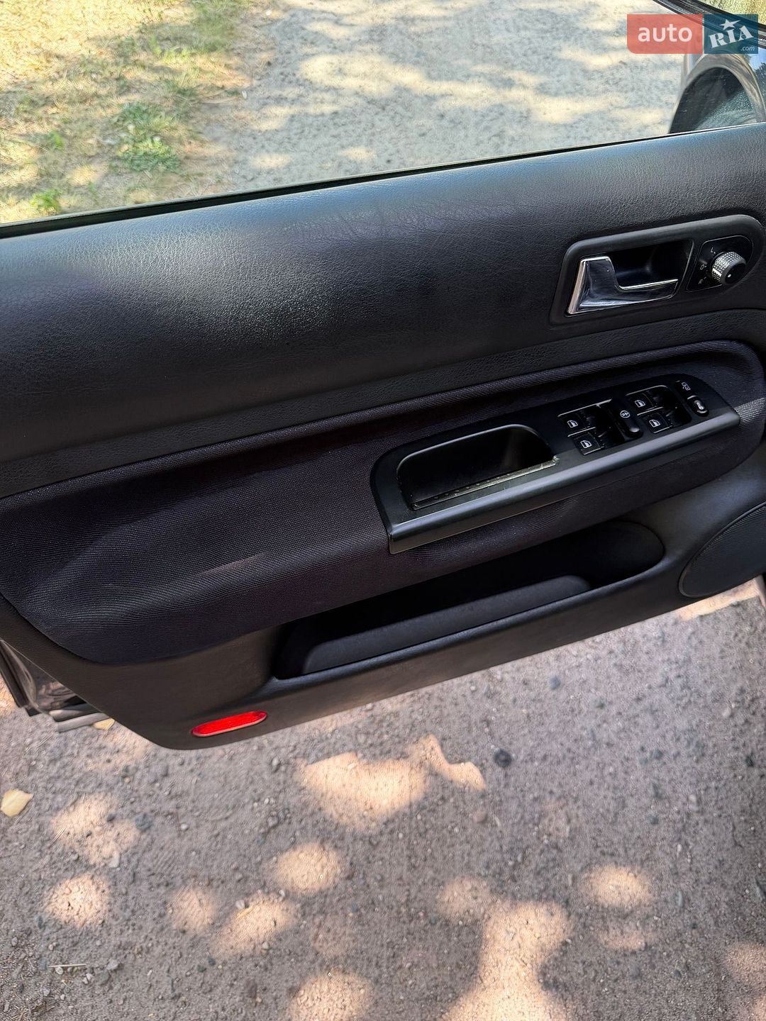 Volkswagen Golf 2000 VIN WVWZZZ1JZ1W073592 фото оголошення 25 з 46