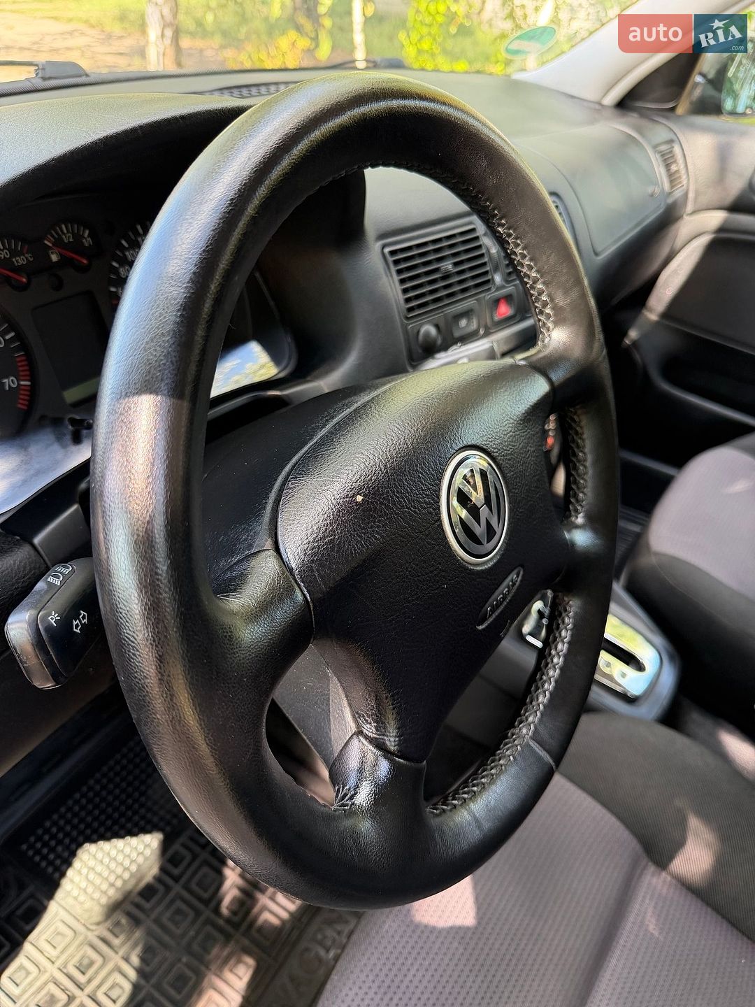 Volkswagen Golf 2000 VIN WVWZZZ1JZ1W073592 фото оголошення 28 з 46