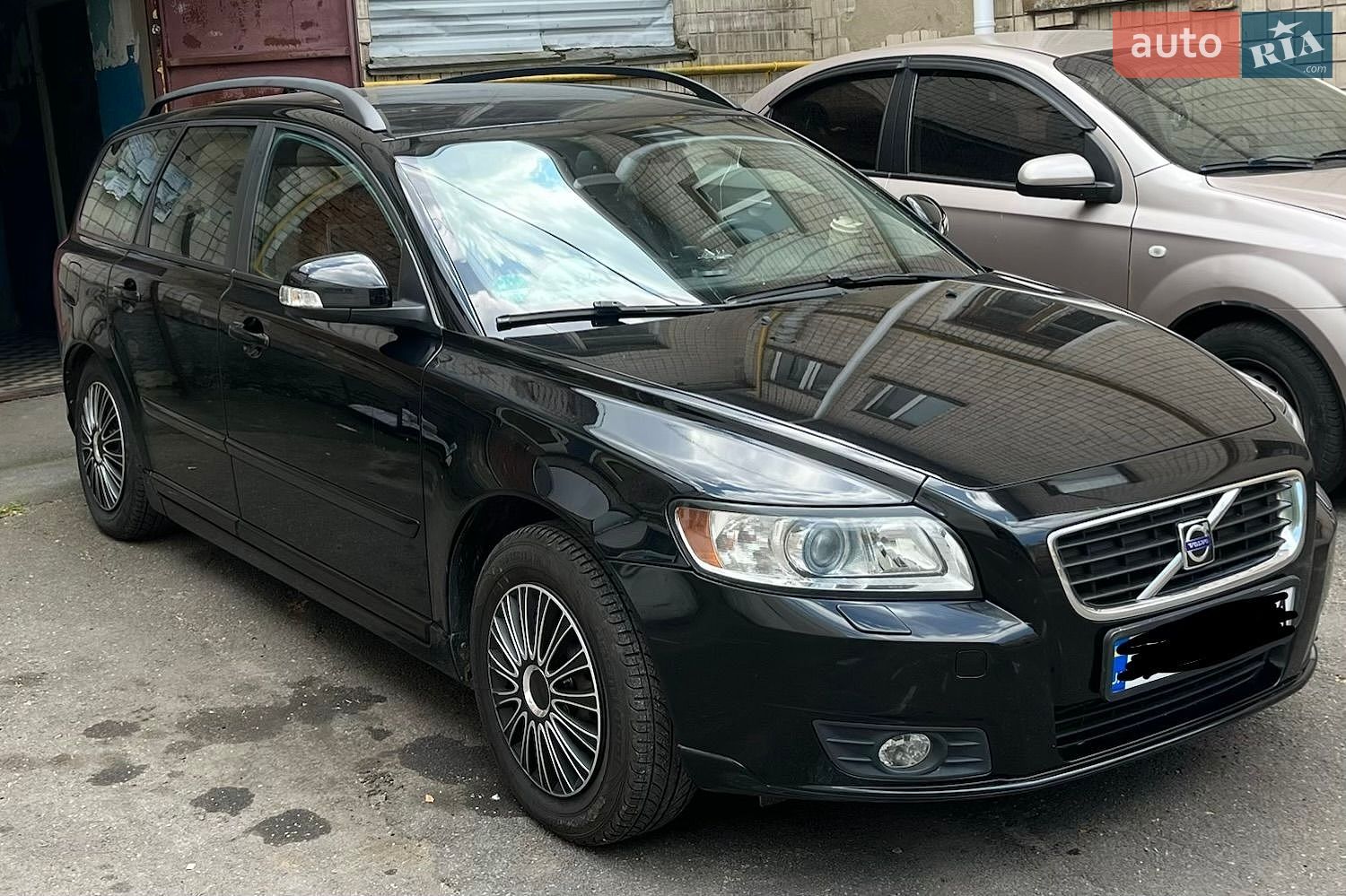 Volvo V50 2010 VIN YV1MW76F2A2565047 фото оголошення 2 з 8