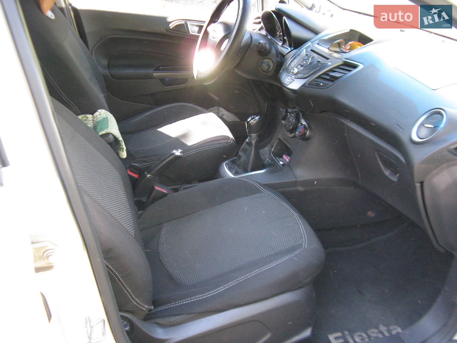 Ford Fiesta 2015 VIN WF0DXXGAKDFM47547 фото оголошення 13 з 14